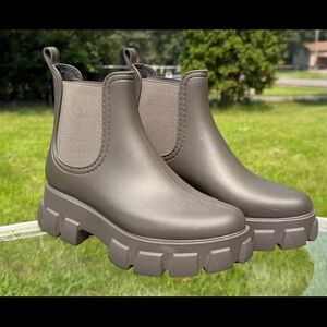 Jeffrey Campbell Gray Chunky Rain Boots